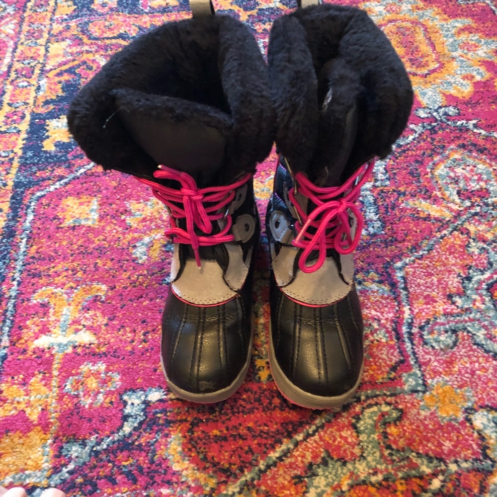 Totes winter snow boots size 2